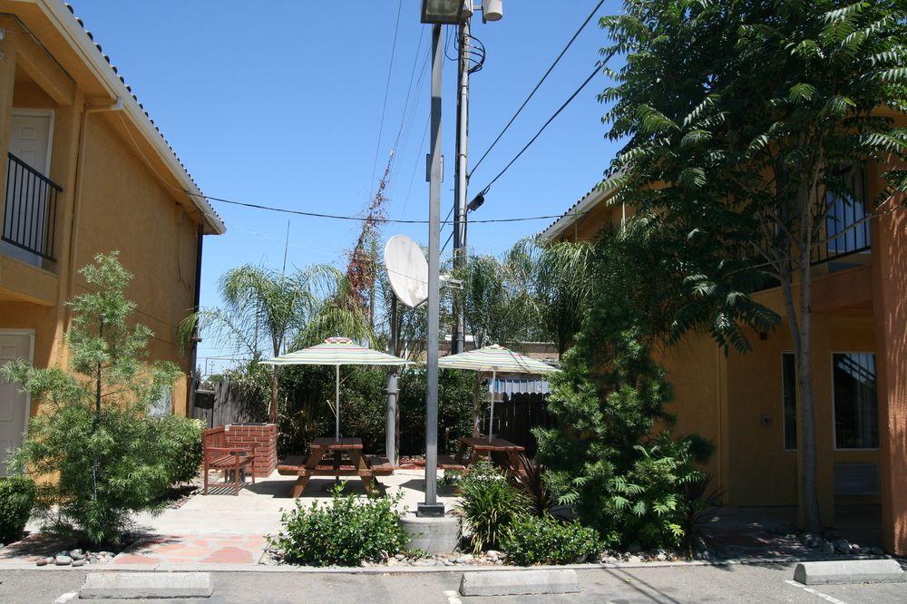 Econo Lodge Inn & Suites Lodi - Wine Country Area Εξωτερικό φωτογραφία