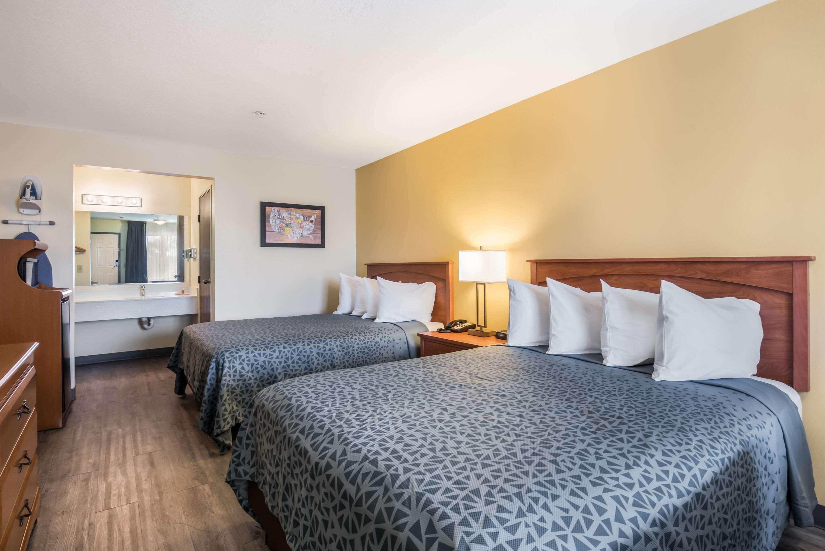 Econo Lodge Inn & Suites Lodi - Wine Country Area Εξωτερικό φωτογραφία
