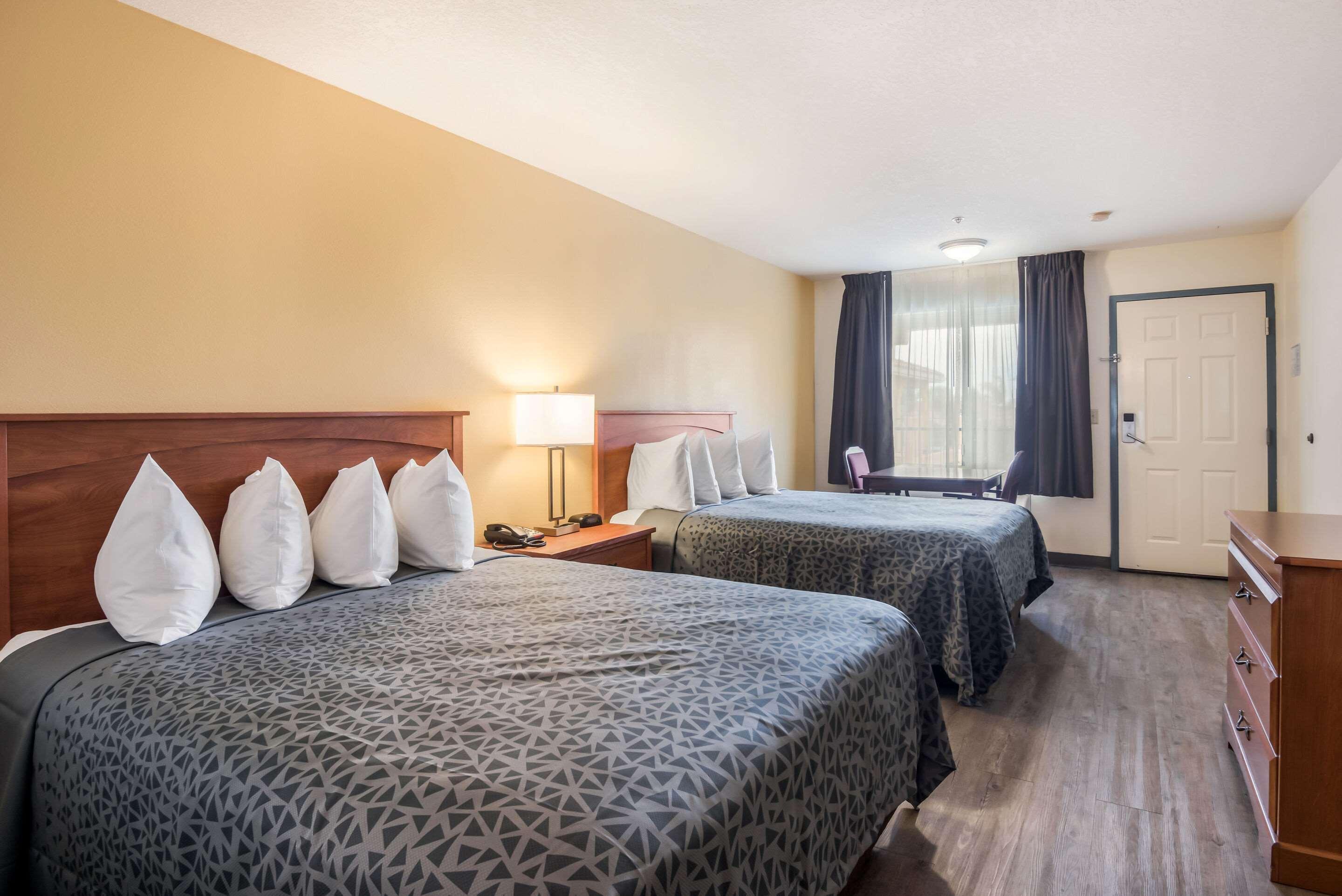 Econo Lodge Inn & Suites Lodi - Wine Country Area Εξωτερικό φωτογραφία