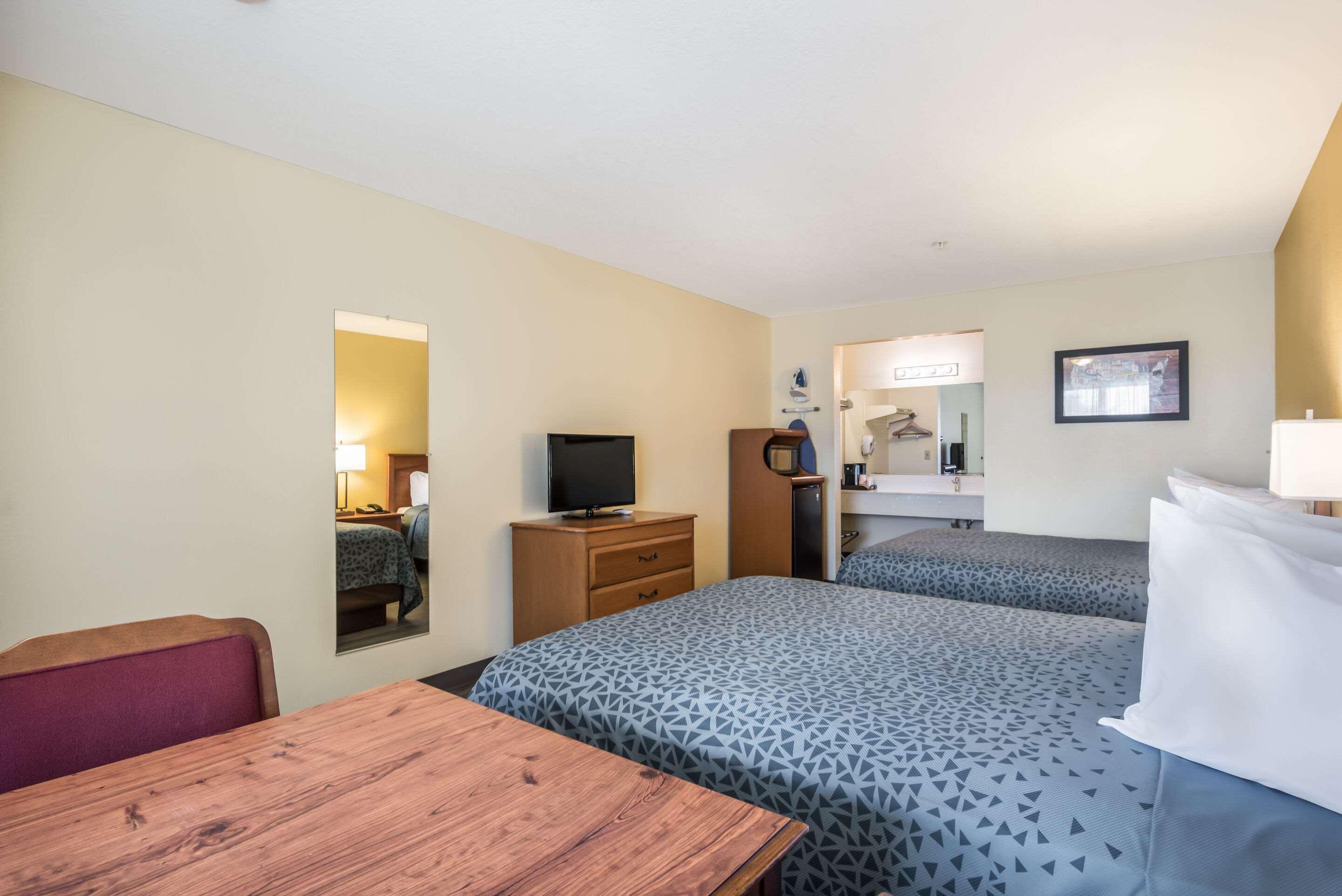 Econo Lodge Inn & Suites Lodi - Wine Country Area Εξωτερικό φωτογραφία