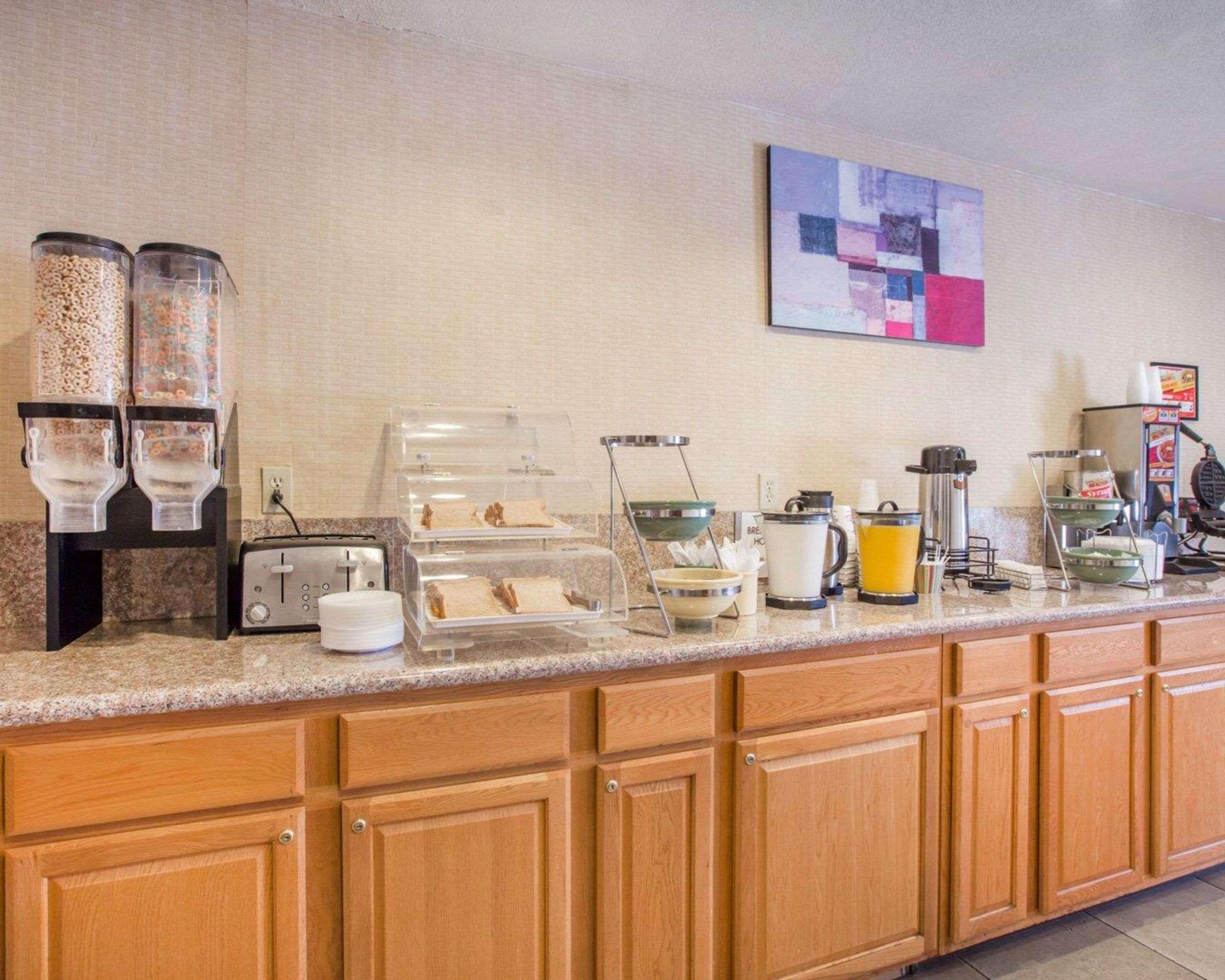 Econo Lodge Inn & Suites Lodi - Wine Country Area Εξωτερικό φωτογραφία