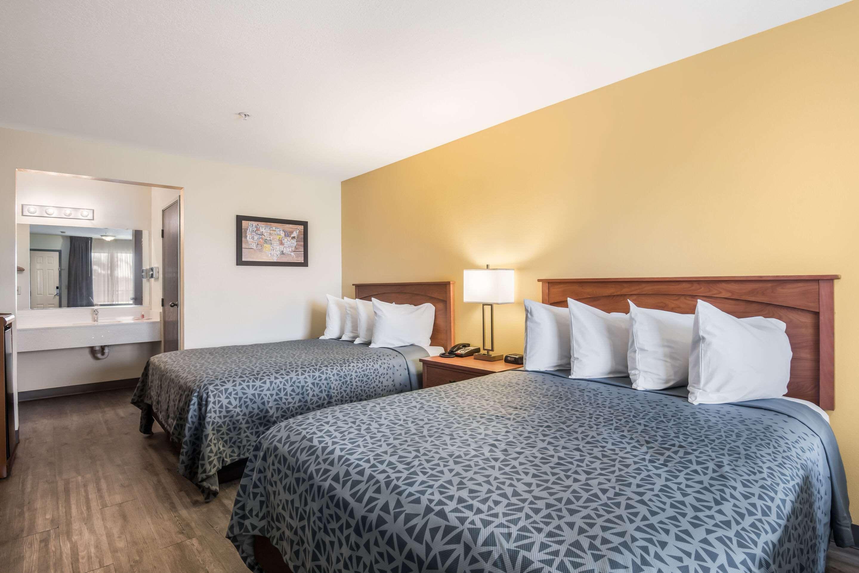 Econo Lodge Inn & Suites Lodi - Wine Country Area Εξωτερικό φωτογραφία