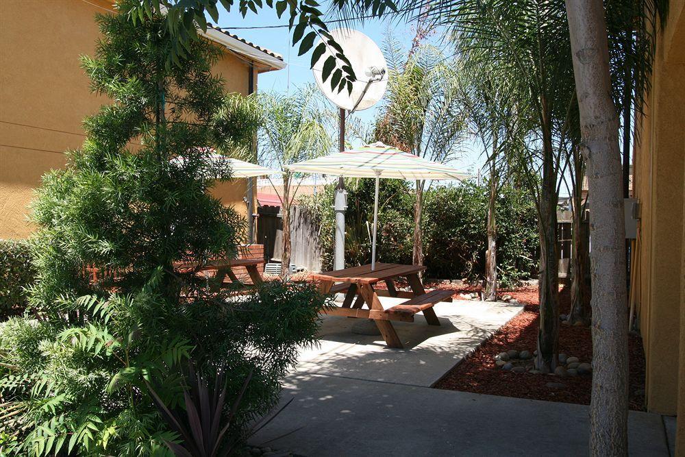Econo Lodge Inn & Suites Lodi - Wine Country Area Εξωτερικό φωτογραφία