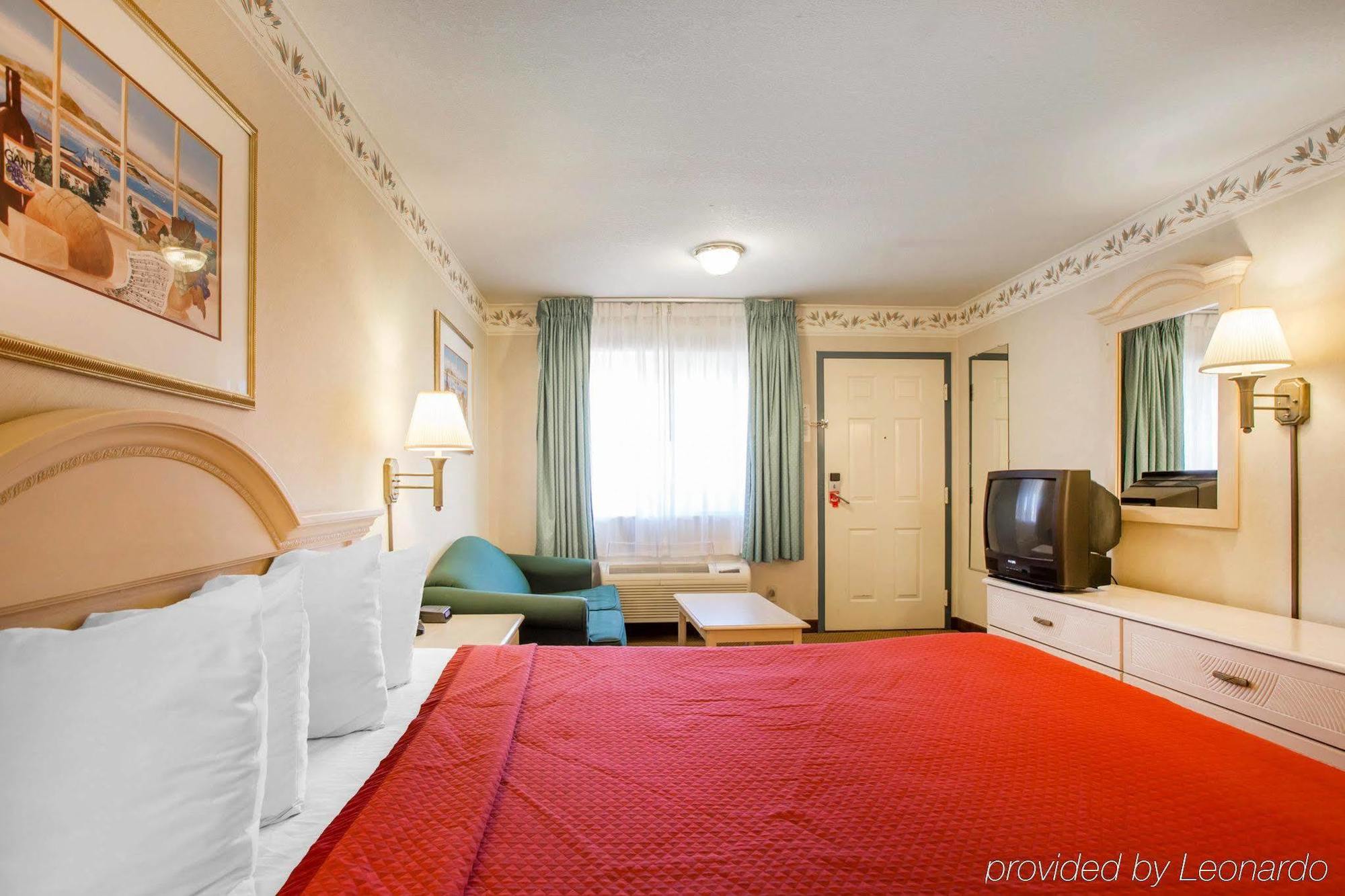Econo Lodge Inn & Suites Lodi - Wine Country Area Εξωτερικό φωτογραφία
