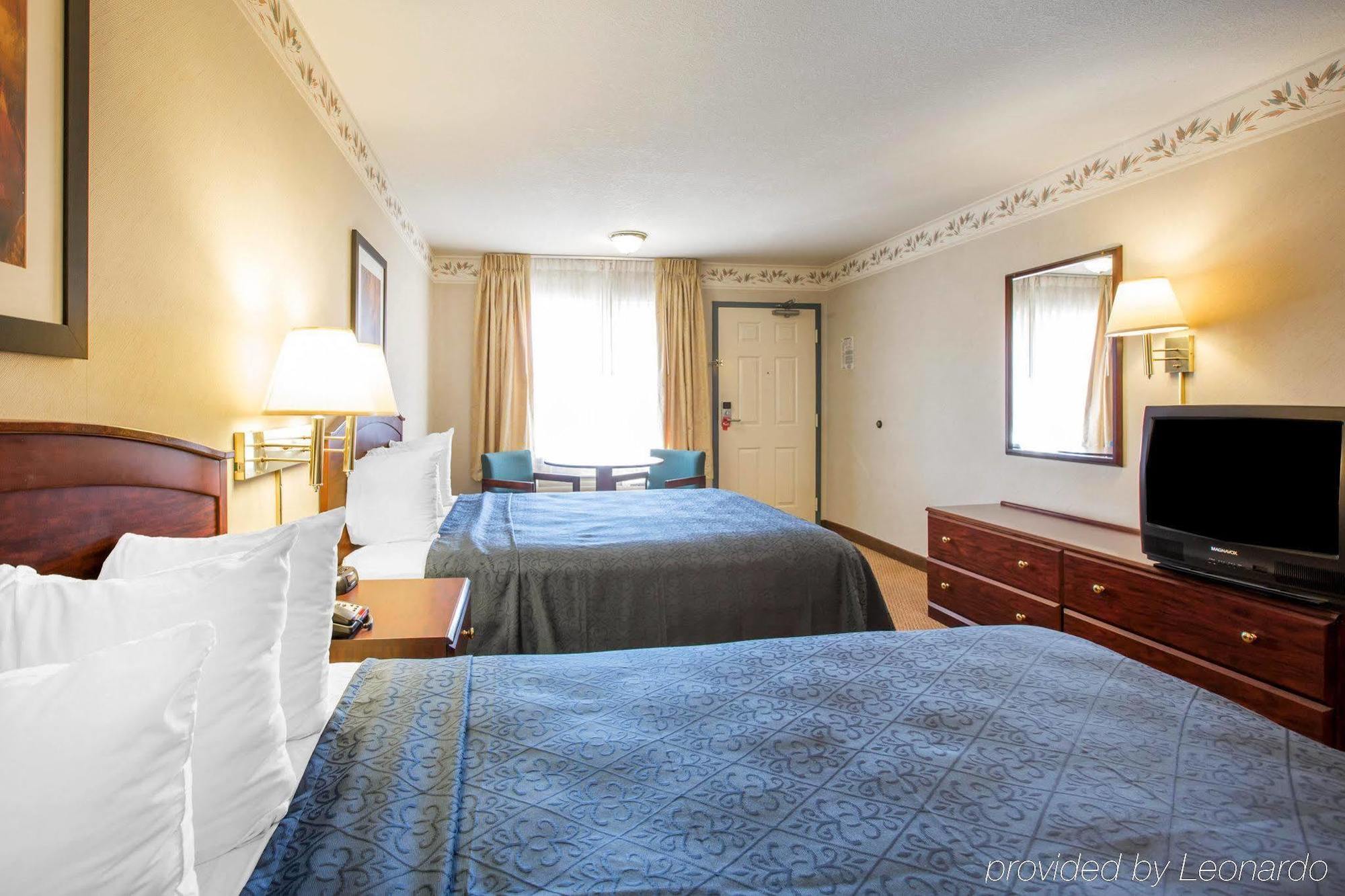 Econo Lodge Inn & Suites Lodi - Wine Country Area Εξωτερικό φωτογραφία