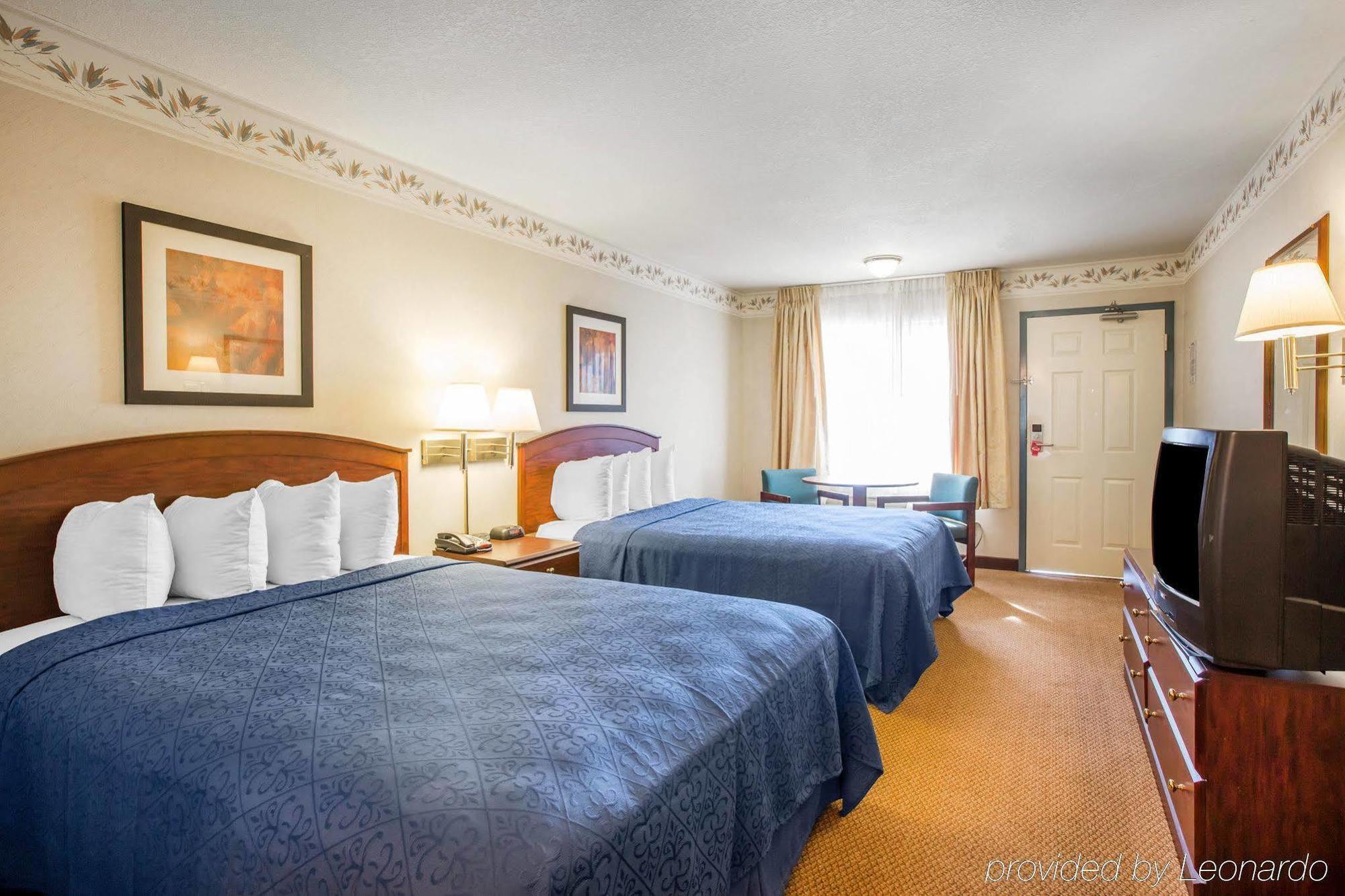 Econo Lodge Inn & Suites Lodi - Wine Country Area Εξωτερικό φωτογραφία