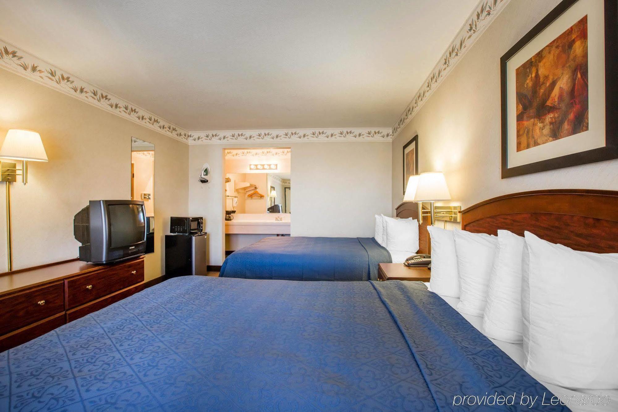 Econo Lodge Inn & Suites Lodi - Wine Country Area Εξωτερικό φωτογραφία