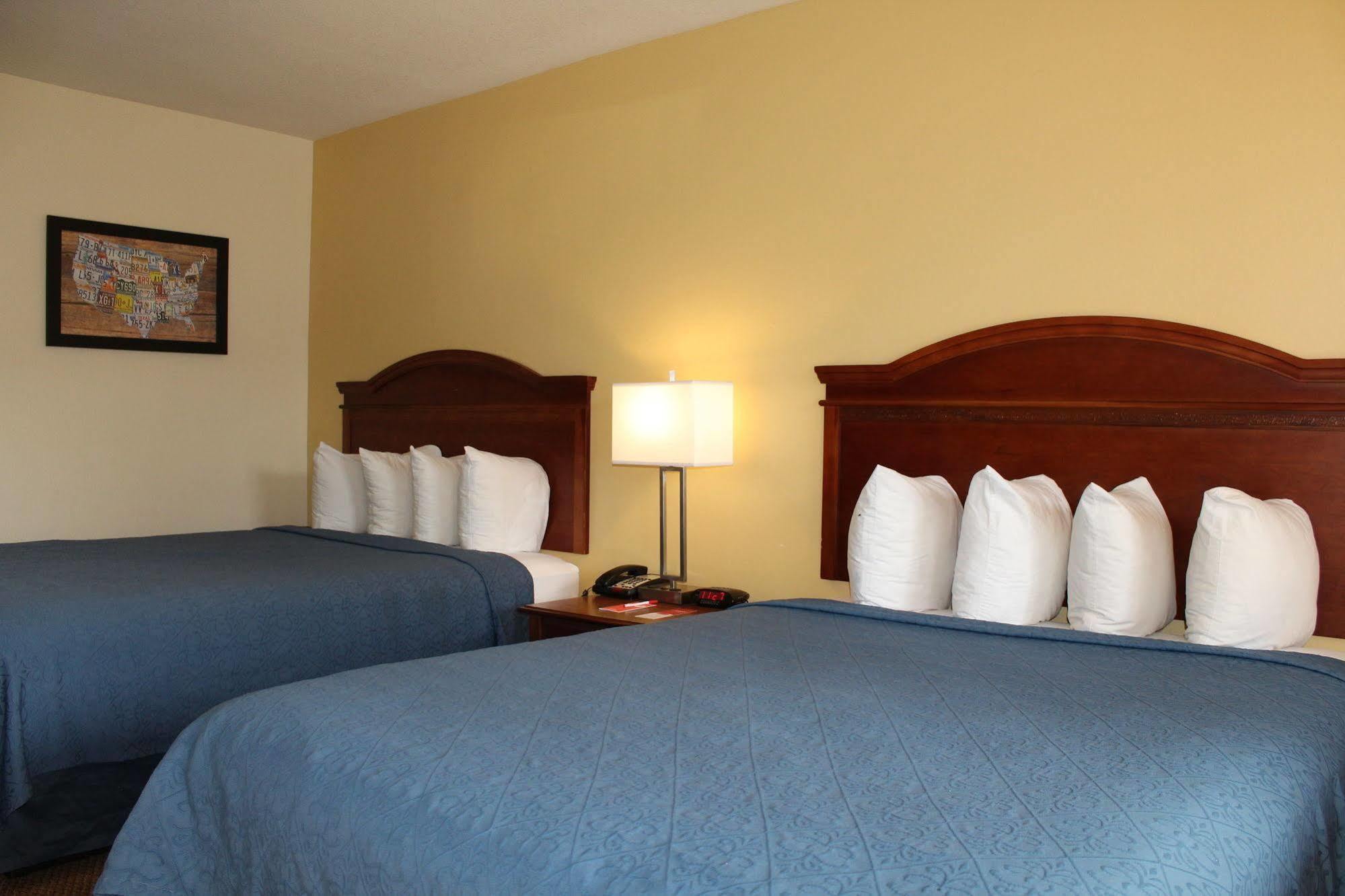 Econo Lodge Inn & Suites Lodi - Wine Country Area Εξωτερικό φωτογραφία
